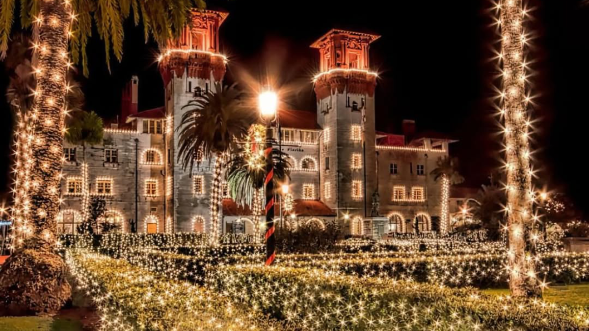 15 Florida Things Everyone Should Do Before They Leave the State