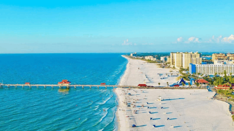 8 Florida Beaches So Gorgeous, They Should Be Considered the Best in America