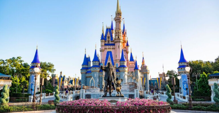 8 Florida Tourist Traps That Are Actually Worth Visiting (Locals Agree)