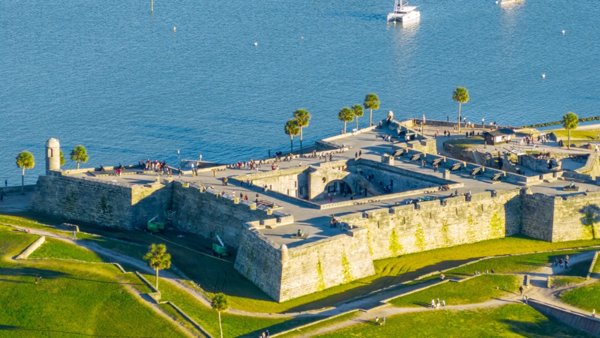 Florida's Creepiest Abandoned Fortress Might Be One of the Most Haunted Spots on the Planet