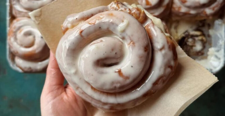 Florida Restaurants Serving Ridiculously Huge Cinnamon Rolls