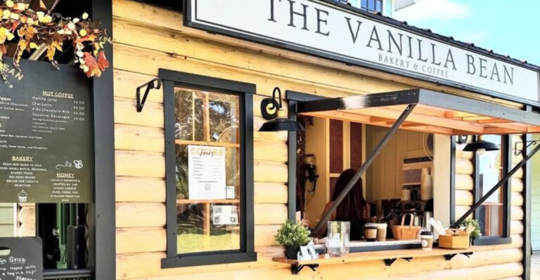 Florida’s Cutest Cottage Cafés for Coffee & Pastries