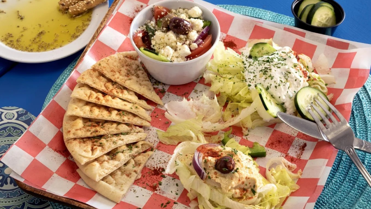 10 Greek Restaurants in Florida That Set the Bar Way Too High