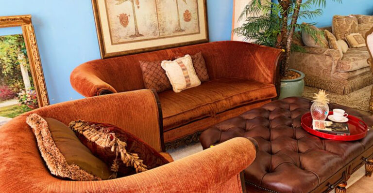10 Florida Thrift Stores With Shockingly High-End Finds