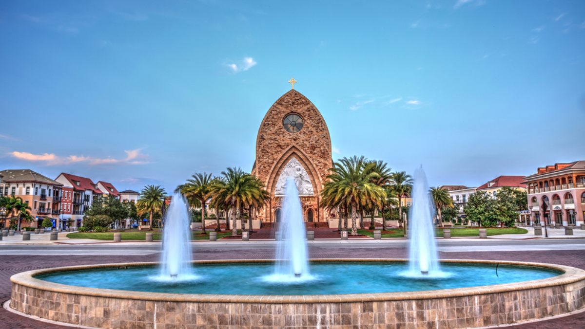 7 Florida Towns With the Most Unexpected Backstories