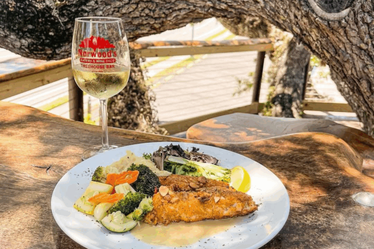 9 Amazing Florida Restaurants Hidden in the Weirdest Locations