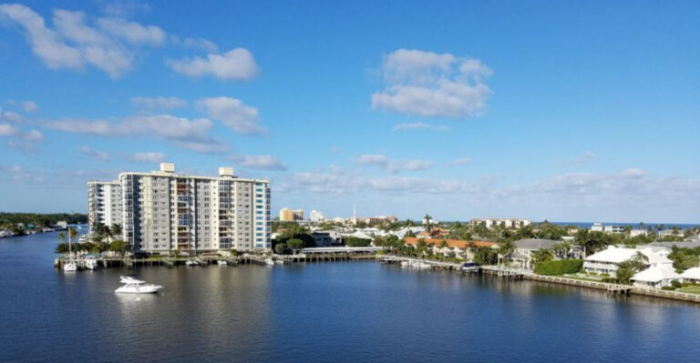 10 Florida Places Where You Can Park Once and Explore on Foot