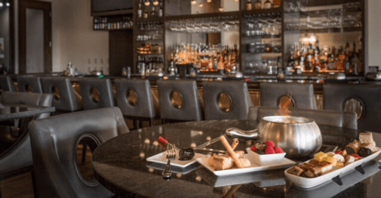 9 Cozy Florida Restaurants Perfect for Cold Winter Nights