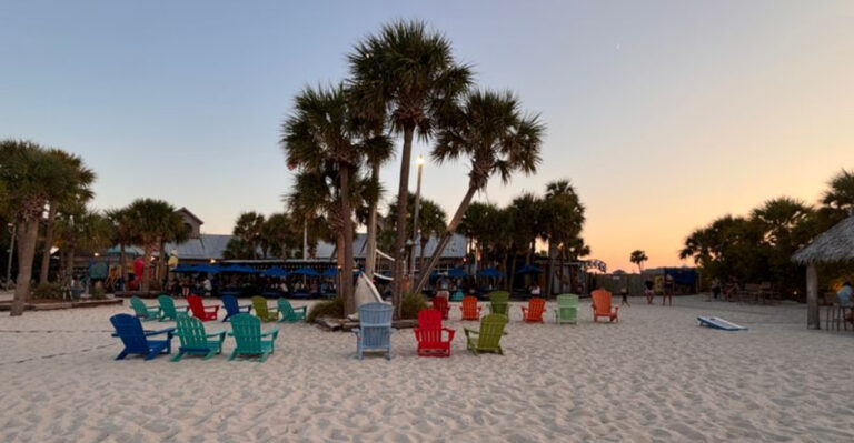 9 Stress-Free Florida Restaurants Parents Recommend for Eating Out With Kids