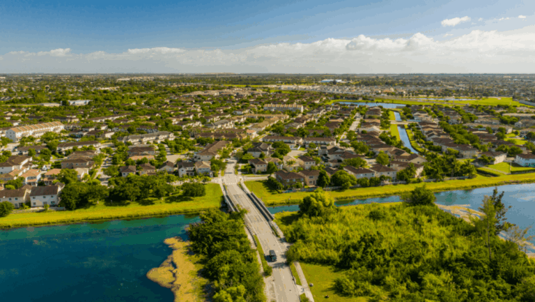 Florida Places Where the Food Is Better Than the View (Somehow)