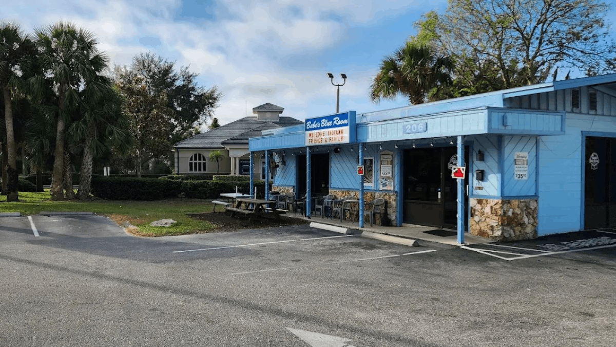 Florida's Best Buffalo Wings Might Be Hiding at This Unassuming Spot