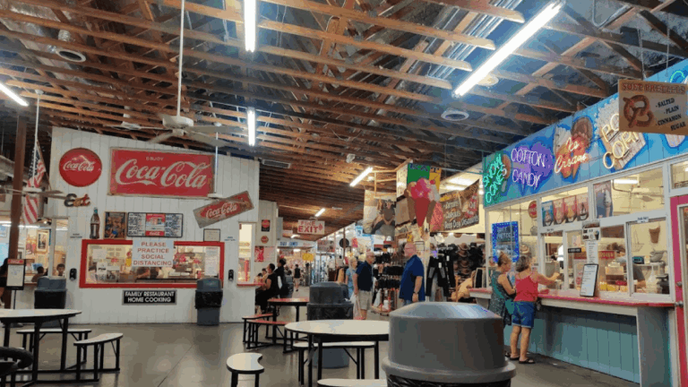One of Florida's Largest Flea Markets Spans 55 Acres and Hosts Over 700 Vendors