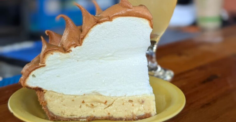 This Florida Restaurant’s Key Lime Pie Is So Good It Ruins Every Other One