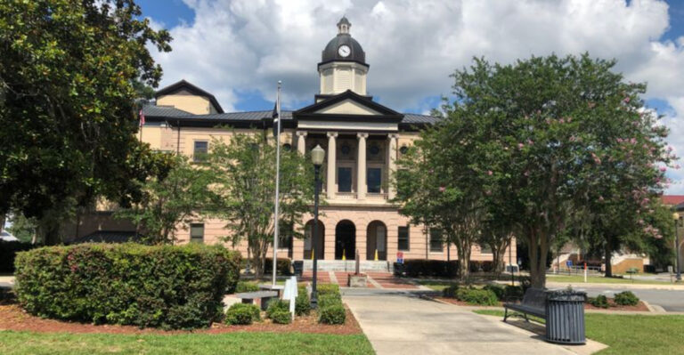 10 Florida Towns Where You Can Live on Social Security Alone