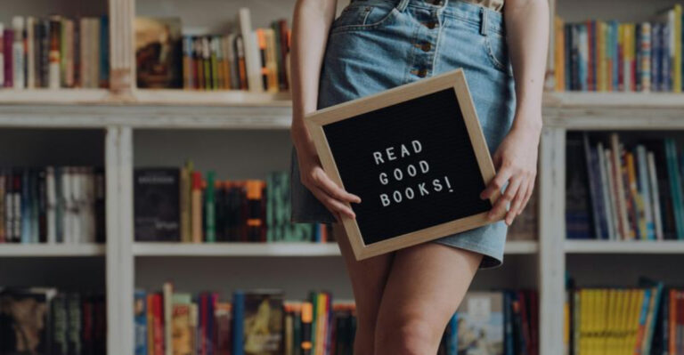 11 Florida Indie Bookstores Worth Planning a Trip Around