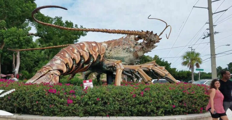 12 Fascinatingly Weird Roadside Attractions in Florida (Worth the Detour)