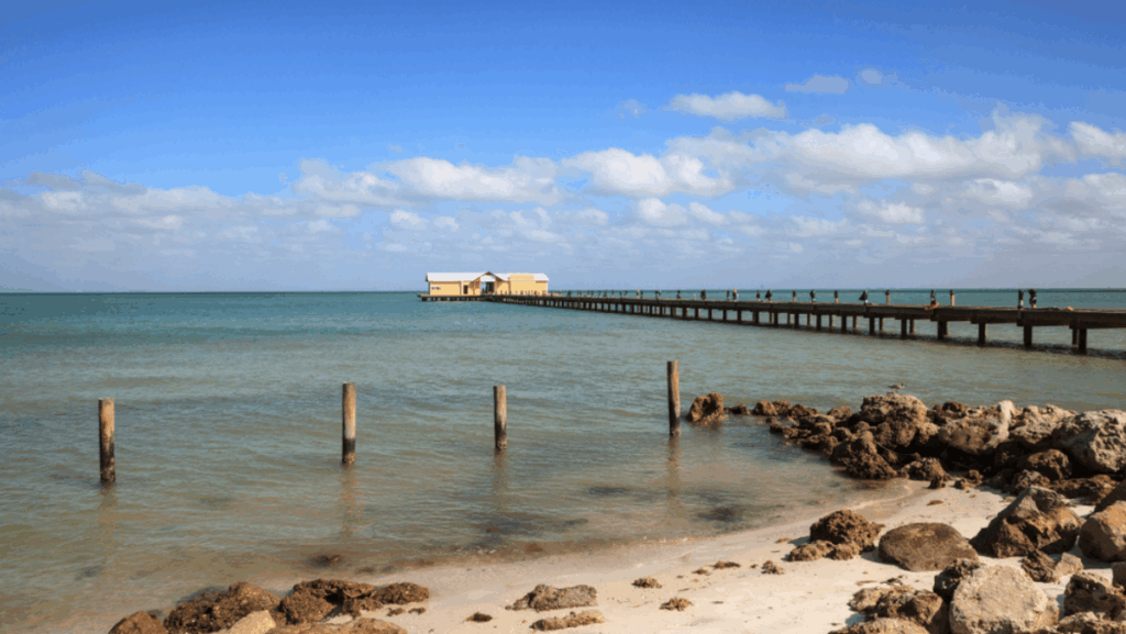 8 Florida Islands With Charming Beach Towns You'll Want to Visit