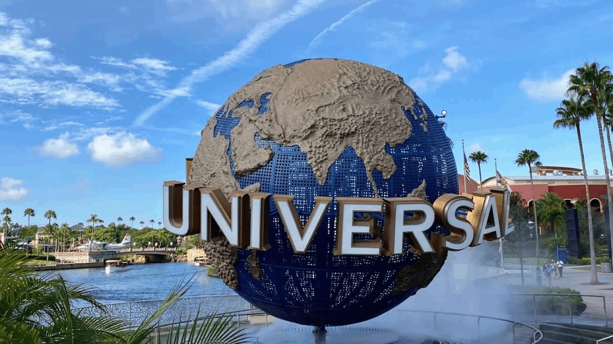 These 10 Florida Theme Parks Have Something for Thrill Seekers and Families