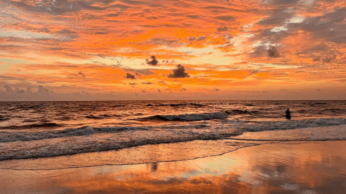 We've Found 10 Florida Beaches That Are Perfect for Families