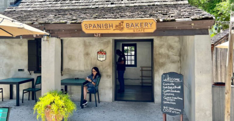 A Florida Bakery Where Traditional Spanish Baking Still Takes Center Stage