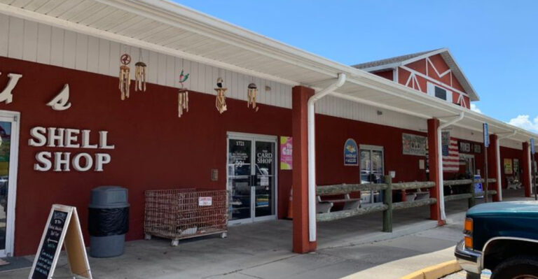 This Massive Bradenton Flea Market Is Packed With Hidden Treasures & Tasty Treats