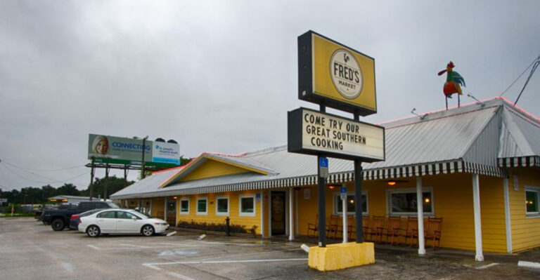 This Must-Try All-You-Can-Eat Buffet in Florida Is So Good, It’s Always Packed