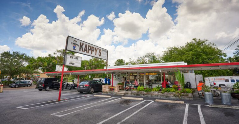 This Tiny Florida Roadside Spot Might Be the Most Loved Old-School Diner in the State
