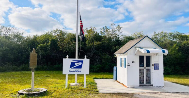 This Tiny Post Office Deep In the Florida Everglades Is Known as the World’s Smallest