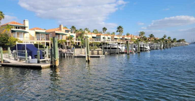 This Town Is Florida’s Sweet Spot for Laid-Back Drives and Coastal Wandering