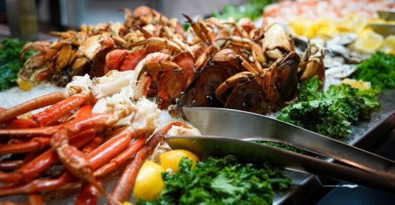15 Florida Seafood Buffets Everyone Should Try at Least Once