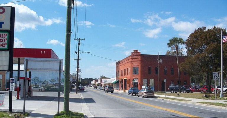 These 10 Tiny Florida Towns Feel Frozen in Time and Hardly Anyone Talks About Them