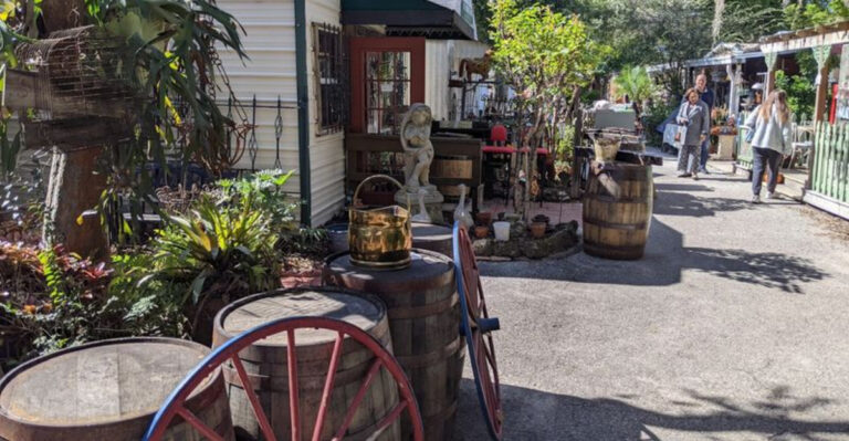 These 8 Florida Flea Markets Are Filled With Treasures