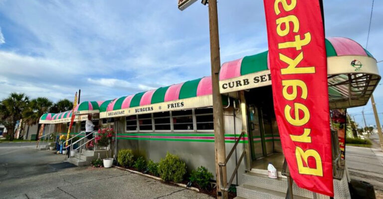 This Beloved Florida Diner Has Been a Breakfast Tradition for Generations