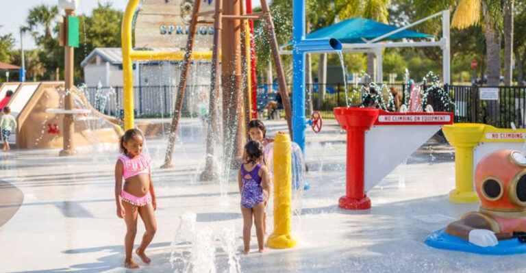 This Family-Friendly Tarpon Springs Splash Park Is Open and Totally Free