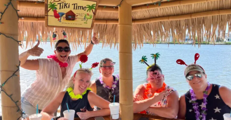 This One-Of-A-Kind Florida Boat Ride Has A Bartender Mixing Drinks Right On Board