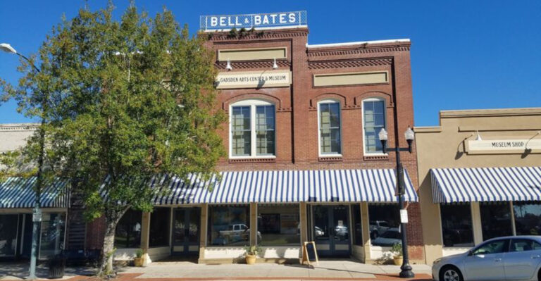 This Peaceful Florida Town Offers 2-Bedroom Apartments For Just $850 A Month