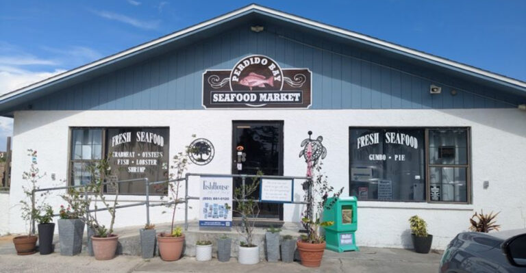 This Pensacola Seafood Market Is Serving the World’s Best Royal Red Shrimp
