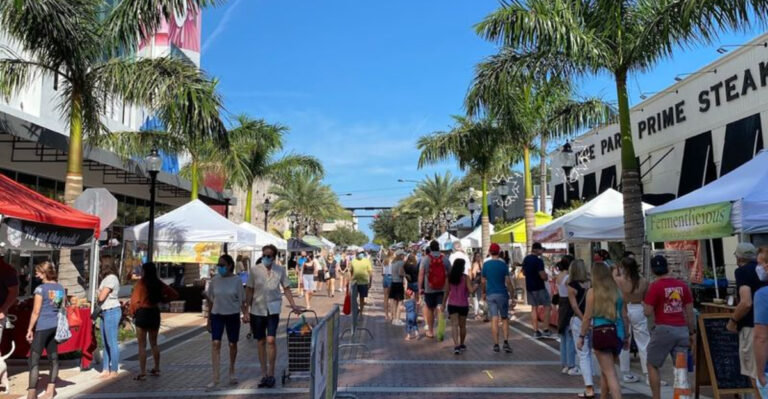 13 Farmers Markets in Florida That Feel Like a Bite-by-Bite Tour of the State