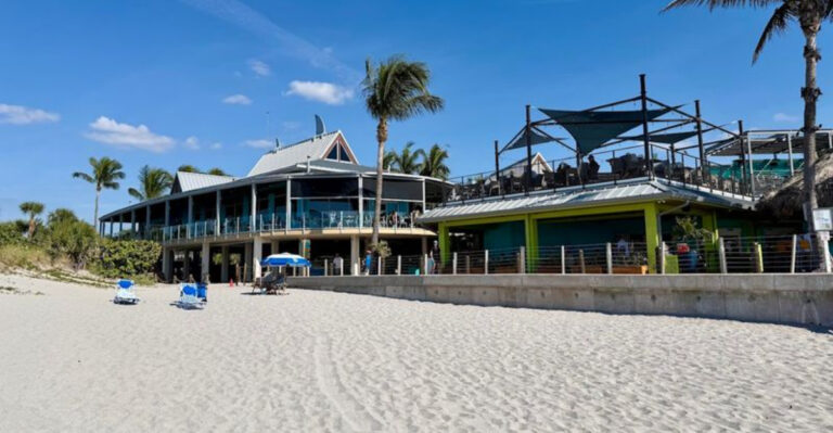 14 Florida Waterfront Seafood Shacks Where Flip-Flops Are Practically Required