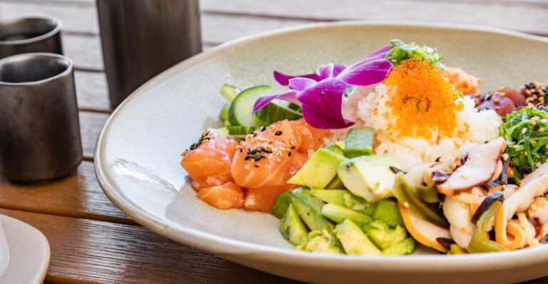 Sushi, Drinks, and a Buzzing Atmosphere Make This Tampa Spot a Local Favorite