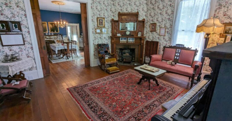 The 14 Most Haunted Places in Florida You Can Actually Visit