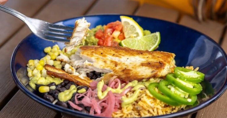 These 9 Florida Restaurants Serve Mahi-Mahi So Fresh, It Practically Waves Back