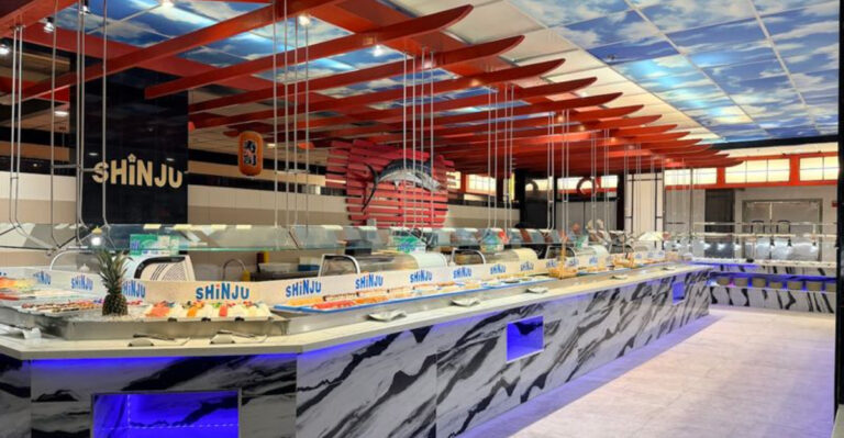 Think Buffets Are Basic? These 12 Florida Spots Will Change Your Mind