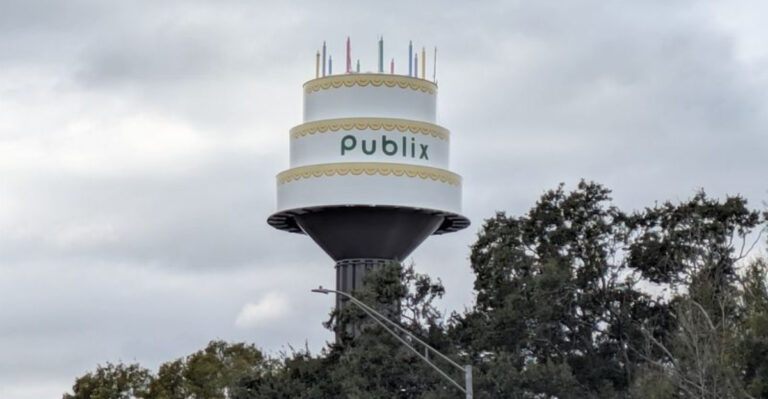 This 146-Foot-Tall Publix Cake Tower Is One of Florida’s Strangest Landmarks