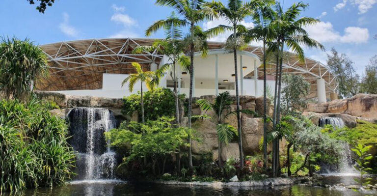 This Beautiful Miami Beach Garden Feels Like a Hidden Slice of Japan