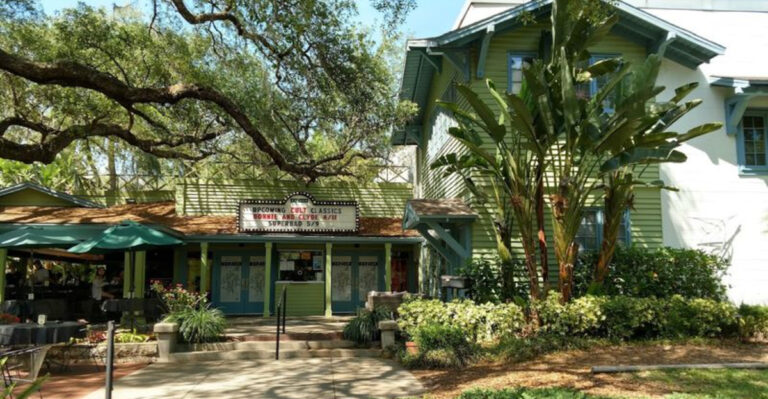 This Beloved Florida Cinema Near Orlando Serves Dinner, Drinks, and Films You Won’t Find at the Multiplex