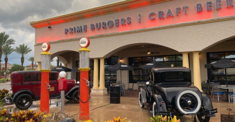 This Florida Restaurant Serves Cheeseburgers So Good You’ll Crave Them for Days