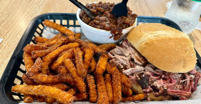 This Tiny Country Store In Micanopy Is Hiding Some Of Florida’s Best Barbecue