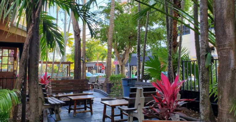 Walk Into These 17 Florida Bars and It’s Like the Clock Rewinds