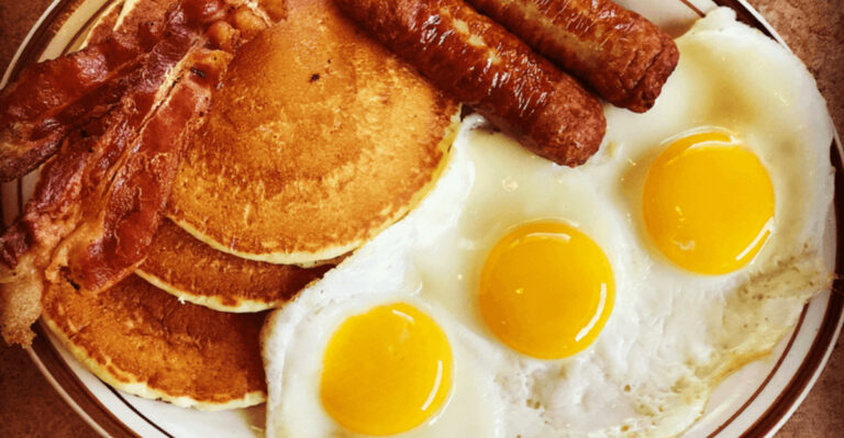 13 Florida Pioneer Diners Serving Breakfasts That Feel Like A Trip Back In Time